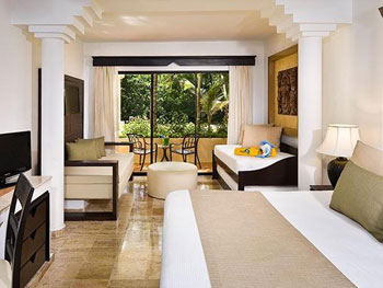 Family Deluxe Junior Suite - Meliá Caribe Tropical All Inclusive Beach & Golf Resort - Punta Cana Family Deluxe Junior Suite - Meliá Caribe Tropical All Inclusive Beach & Golf Resort - Punta Cana